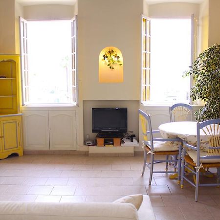 Very Charming Studio Apartment On Port In Cannes A Short Walk To Palais With Aircon And Internet 411 外观 照片