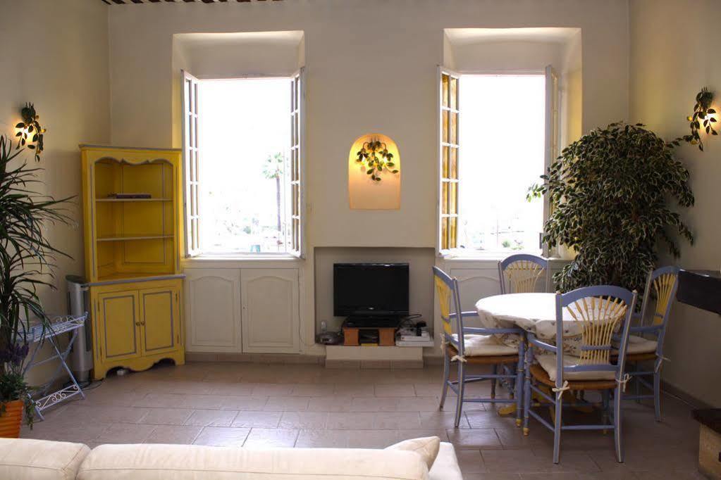 Very Charming Studio Apartment On Port In Cannes A Short Walk To Palais With Aircon And Internet 411 外观 照片