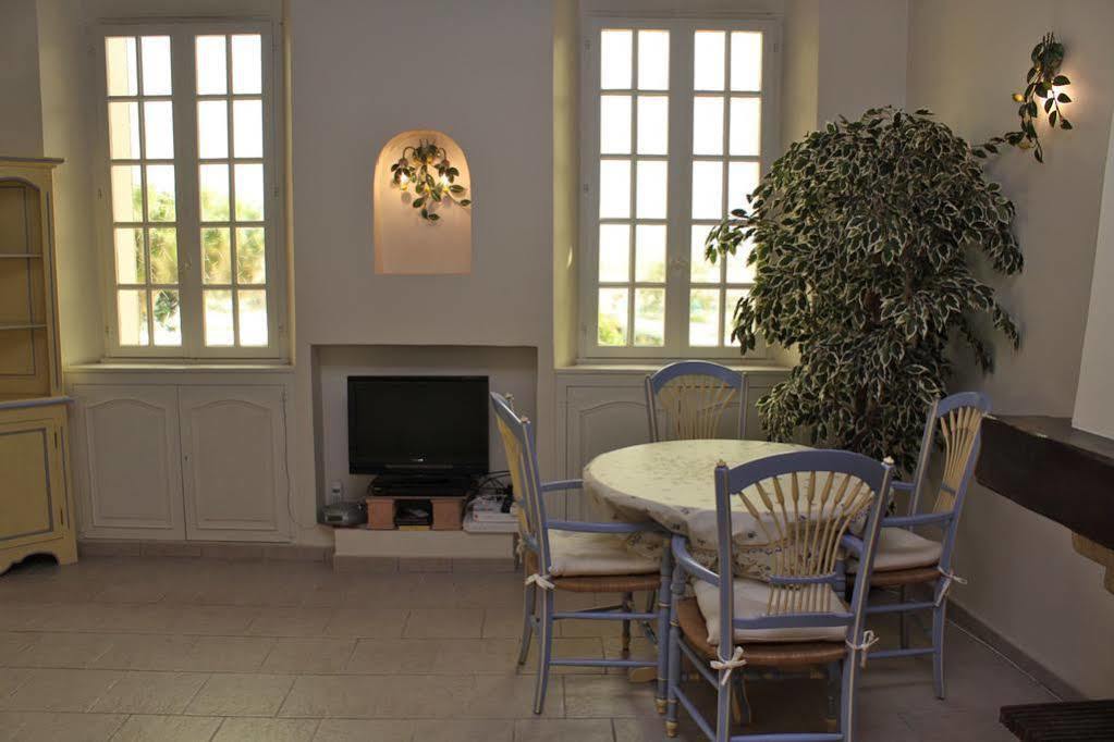 Very Charming Studio Apartment On Port In Cannes A Short Walk To Palais With Aircon And Internet 411 外观 照片